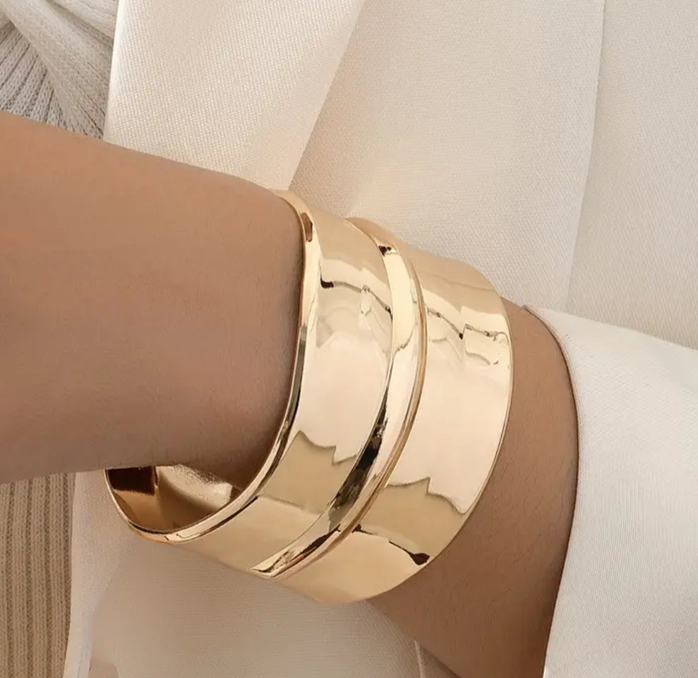 NEW Becky Wide Chunky Cuff bracelet gold or silver