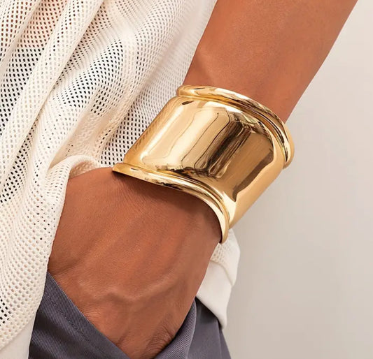 NEW Tiff Gold Shine cuff bracelet