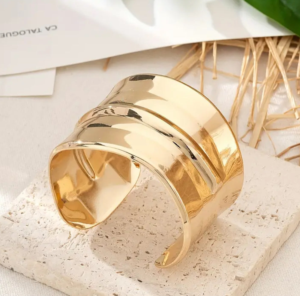 NEW Becky Wide Chunky Cuff bracelet gold or silver