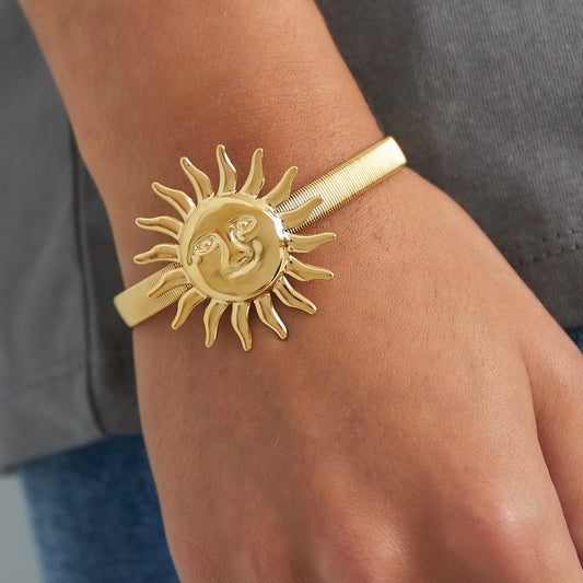 NEW Claire Sun charm bangle