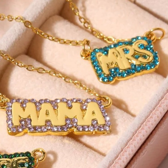 NEW Mama and Mrs Crystal pendant necklace