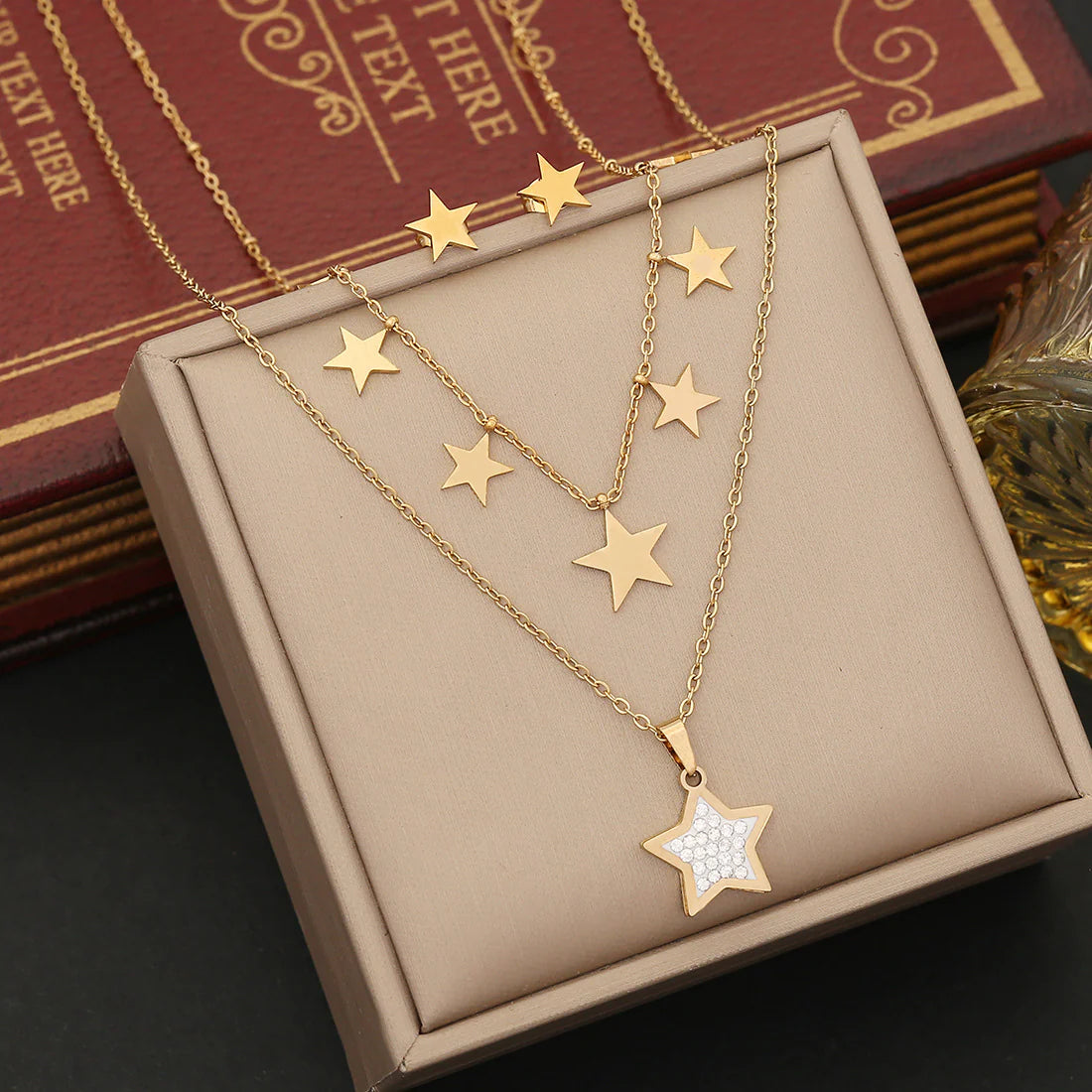 NEW Stella double layered star necklace